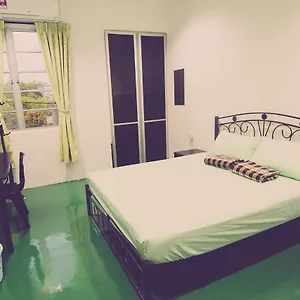 https://the-cardamom-homestay.hotelsinmalacca.net